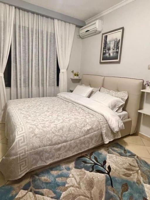 Nice Central Apartment In Tirana City מראה חיצוני תמונה